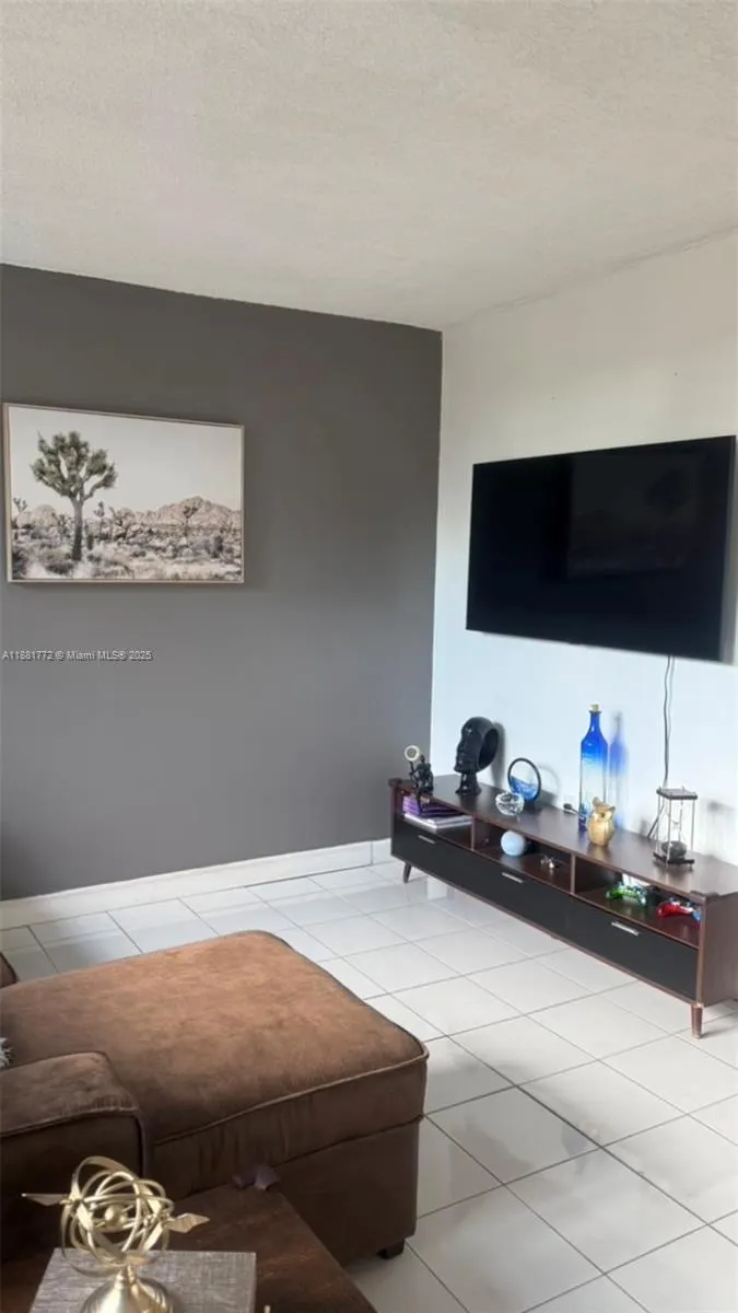 11800 SW 18th St, #222-4