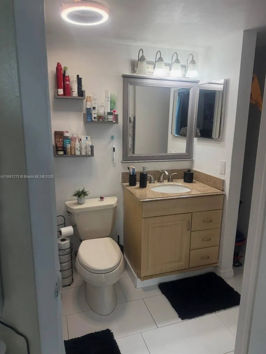 11800 SW 18th St, #222-4