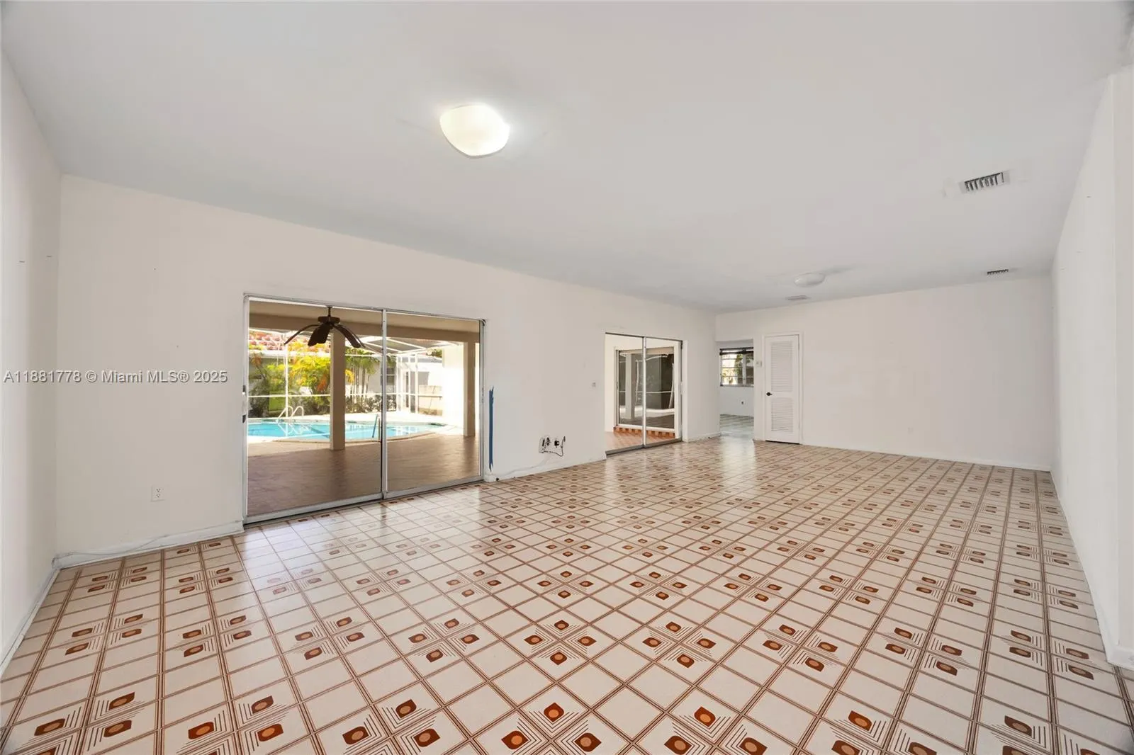 2700 Granada Blvd
