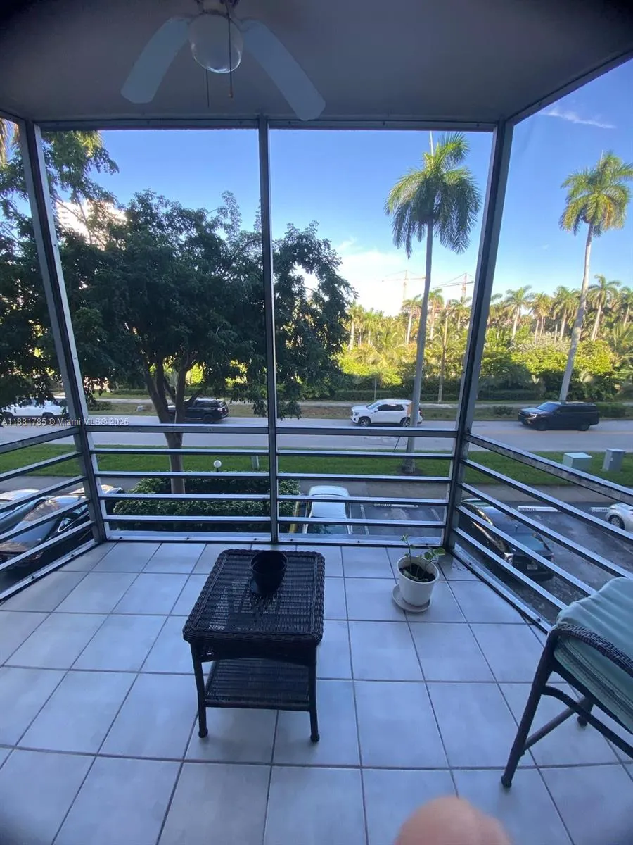 200 Diplomat Pkwy, #329