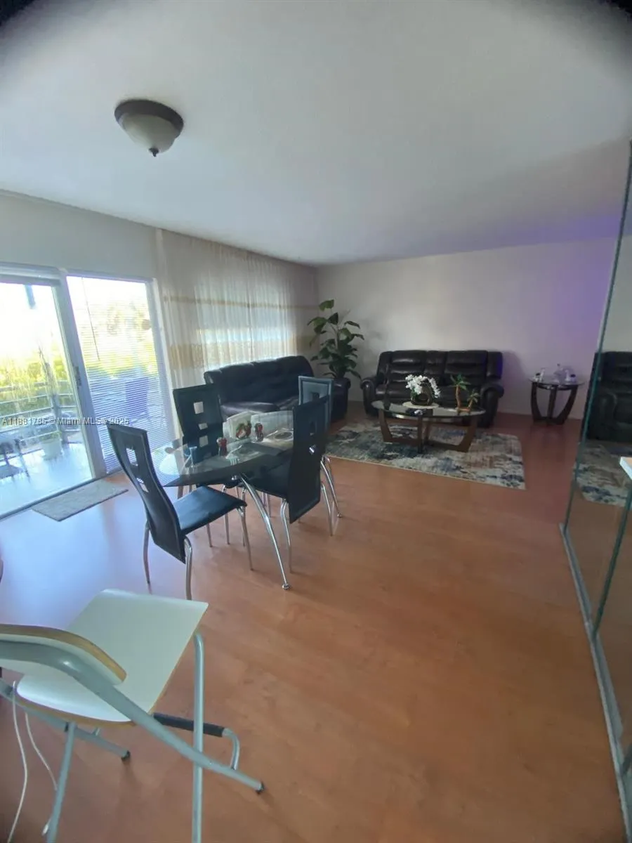 200 Diplomat Pkwy, #329