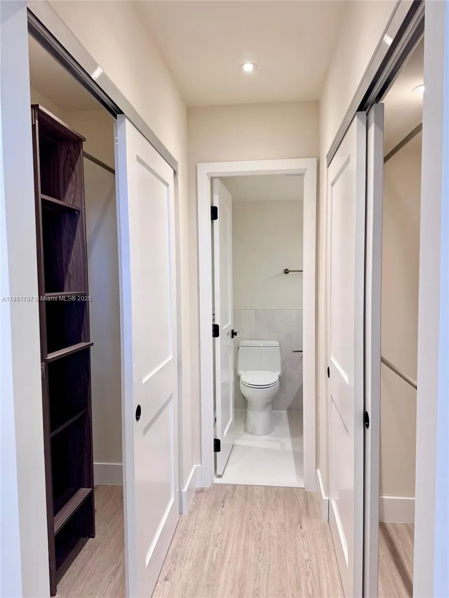90 Edgewater Dr, #212