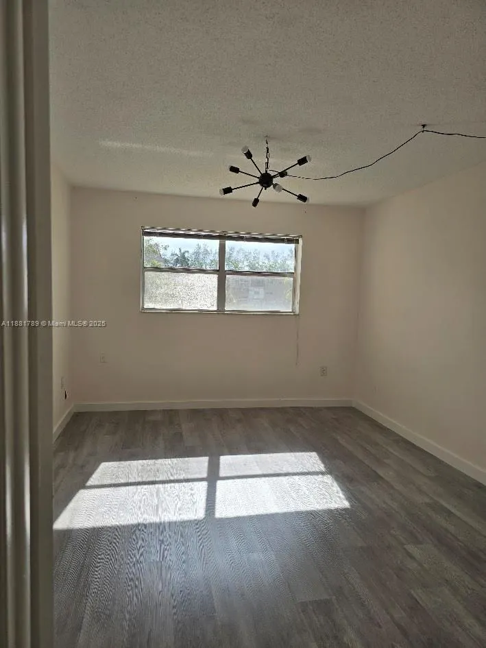 2831 E Sunrise Lakes Dr, #208
