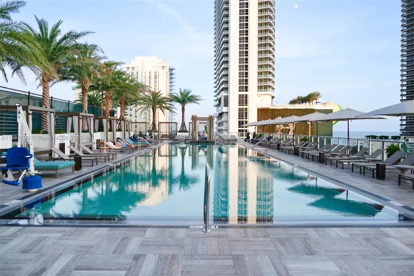 4010 S Ocean Dr, #R302