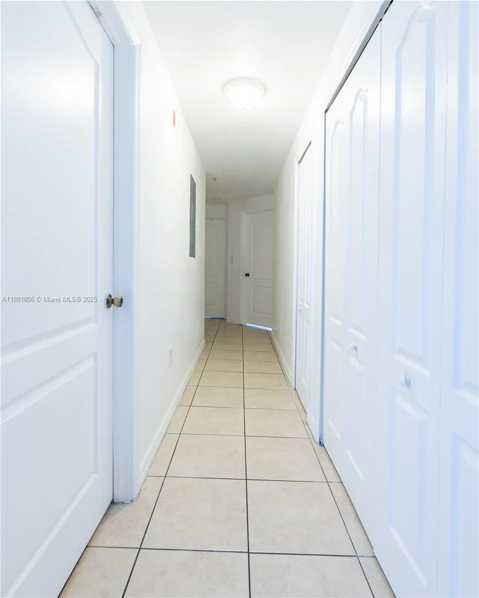 8826 W Flagler St, #113