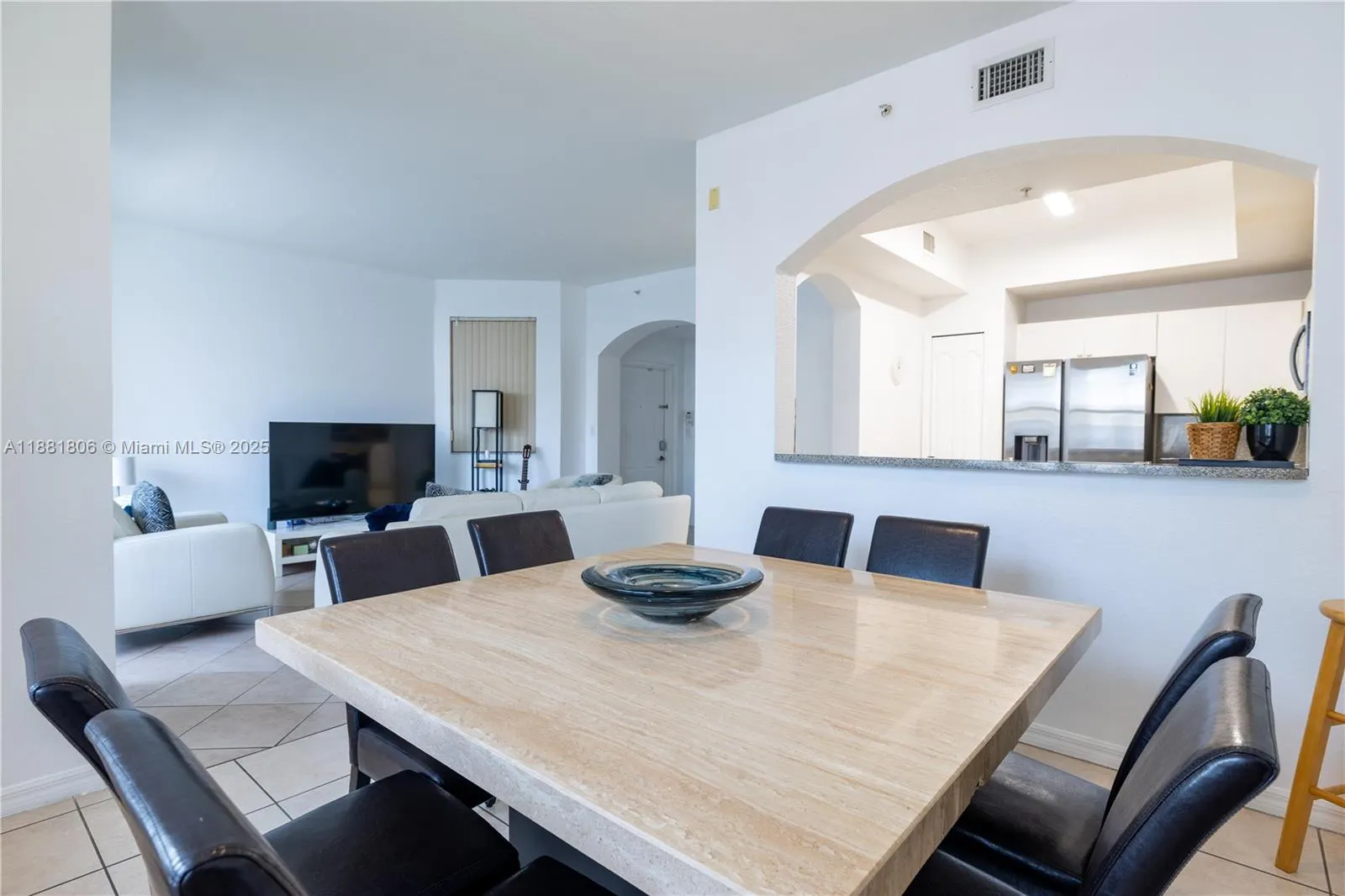 8826 W Flagler St, #113