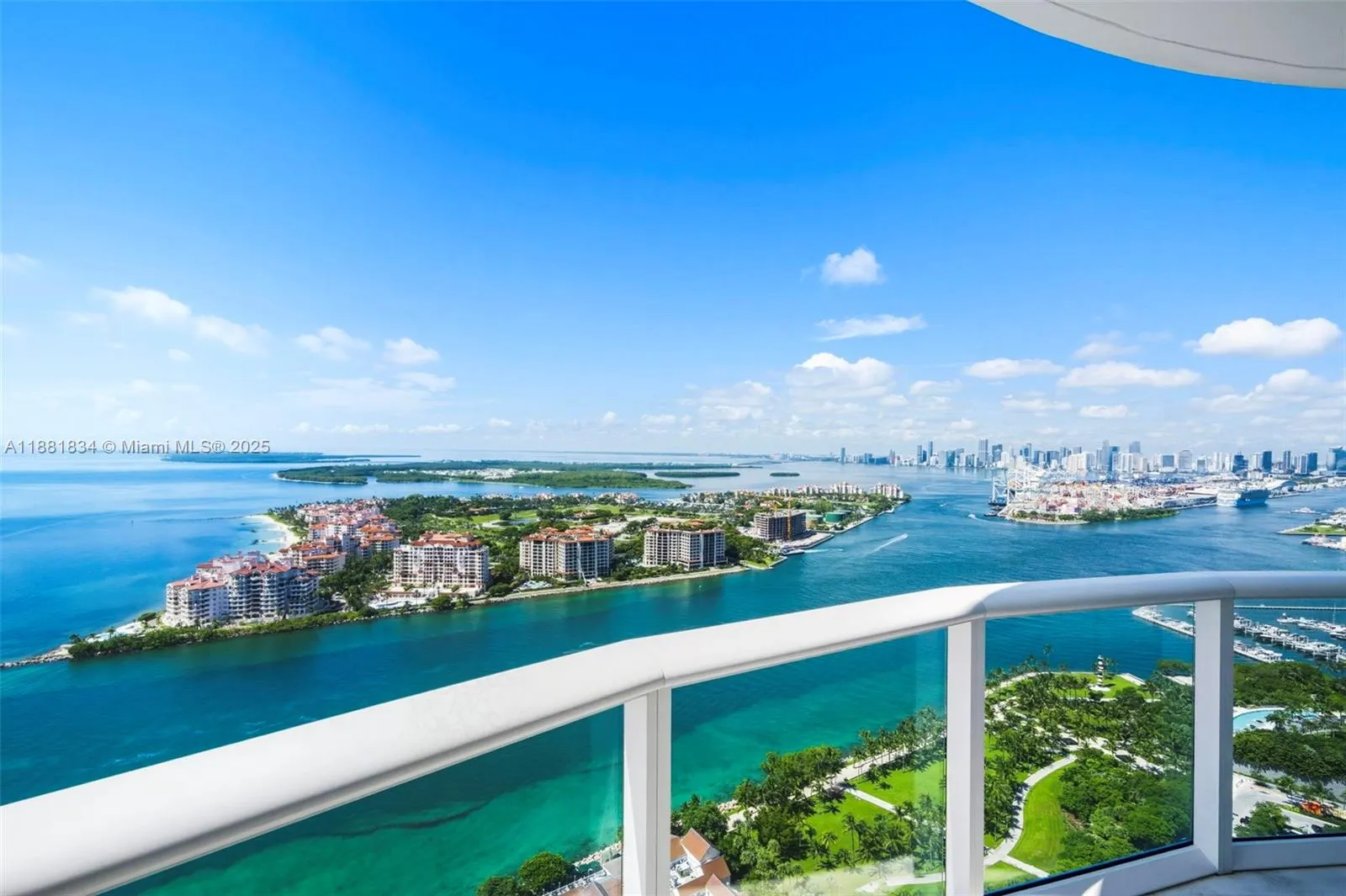 100 S Pointe Dr, #3803