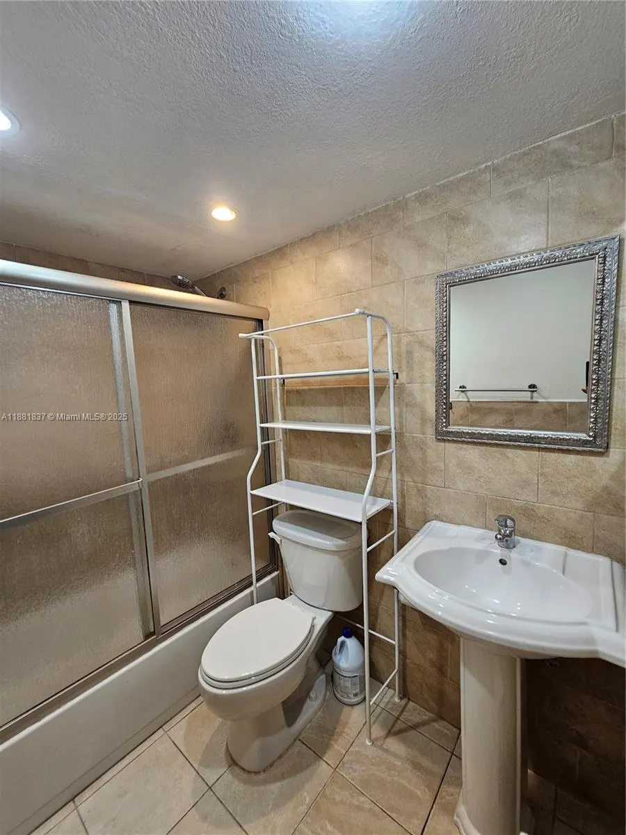 900 NE 18th Ave, #1003