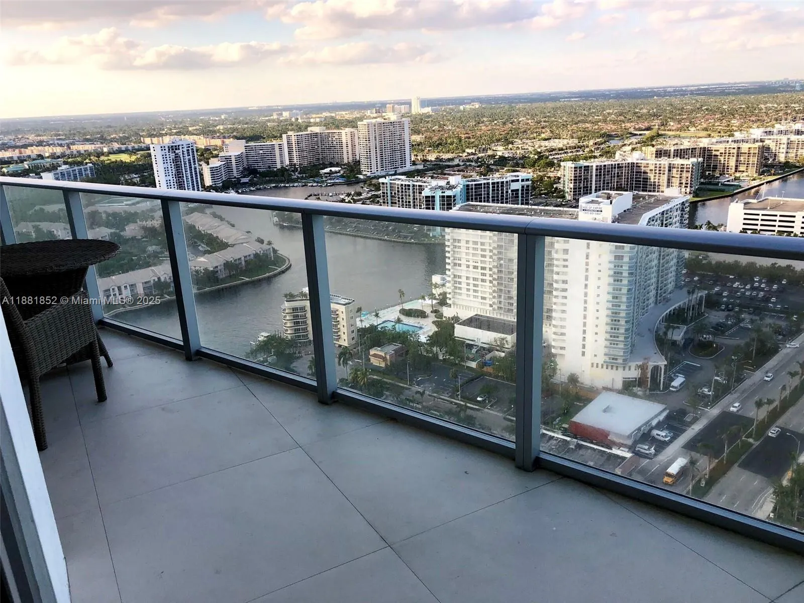 4111 S Ocean Dr, #2910