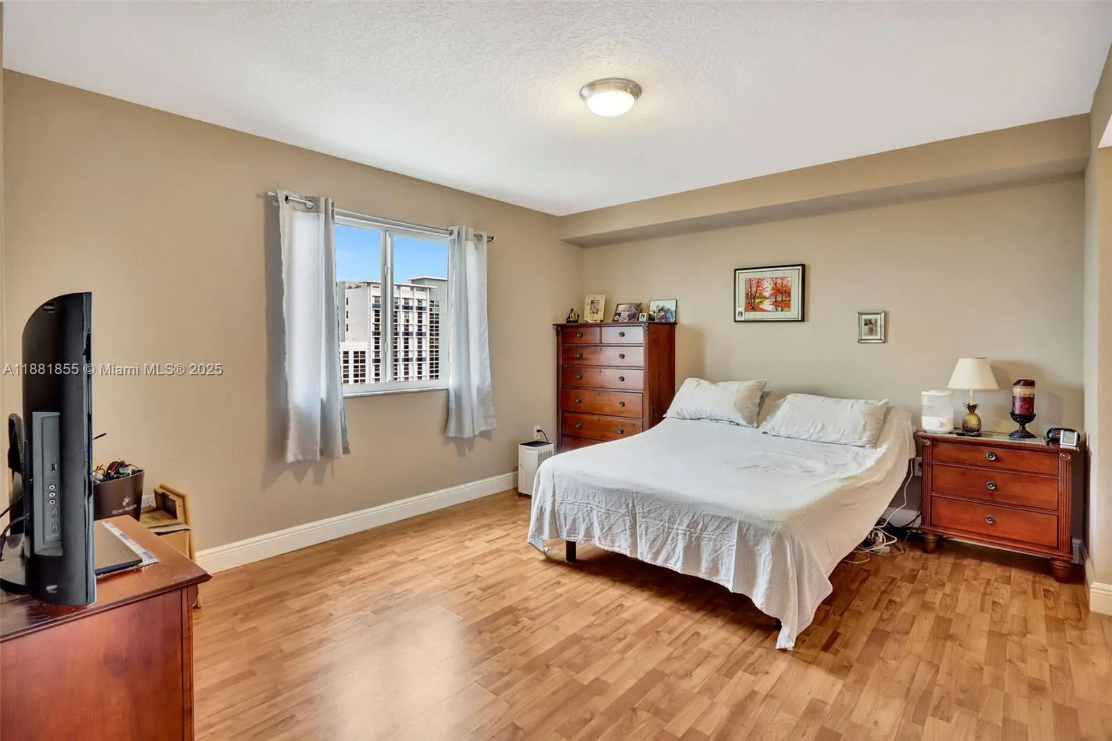 816 NW 11th St, #905