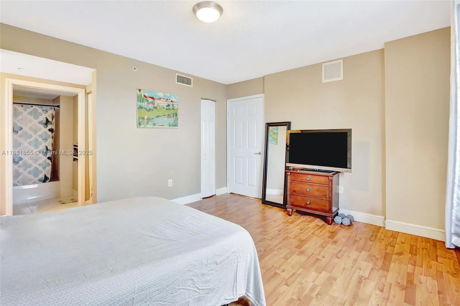 816 NW 11th St, #905