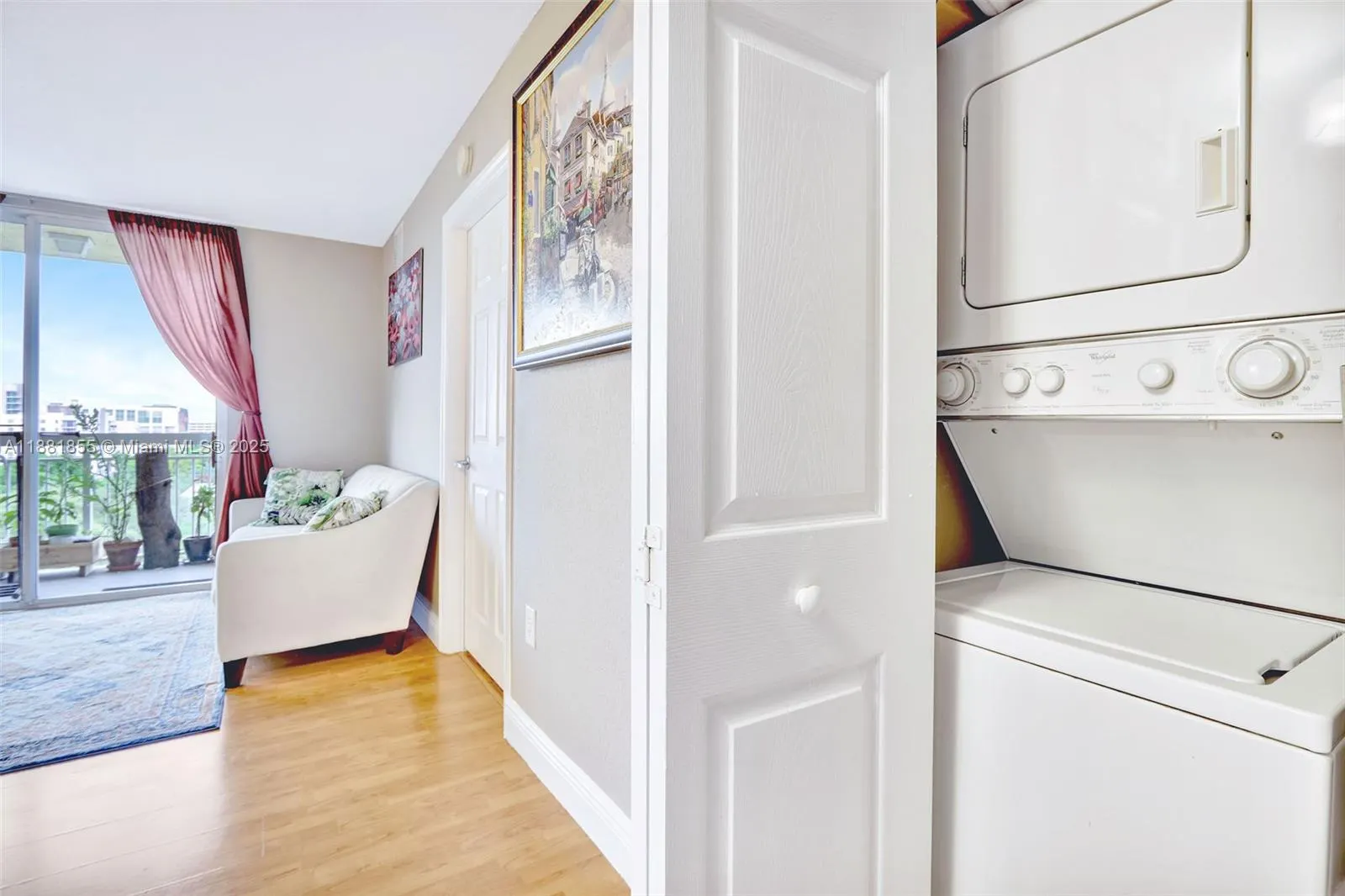 816 NW 11th St, #905