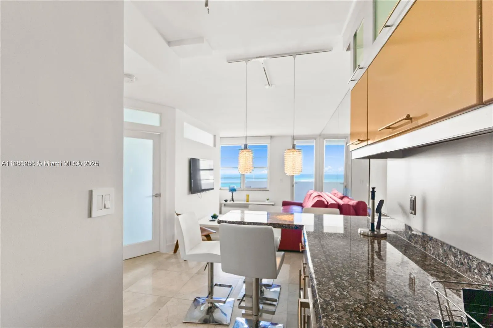 100 Lincoln Rd, #1046
