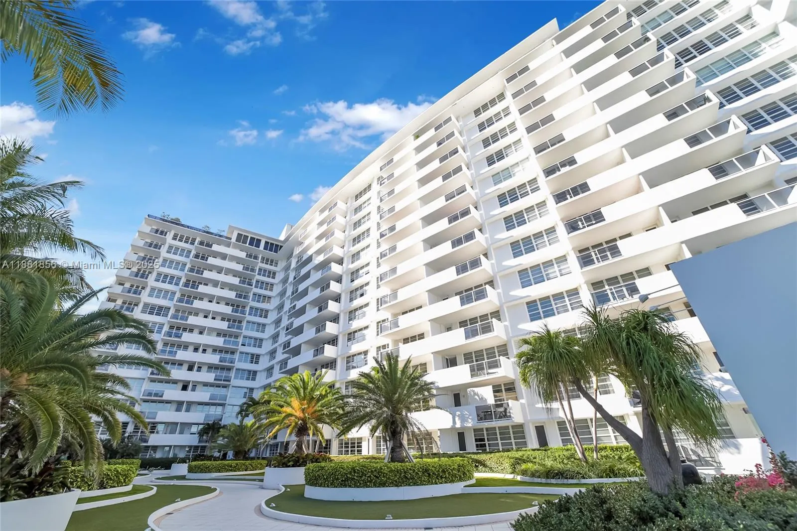 100 Lincoln Rd, #1046