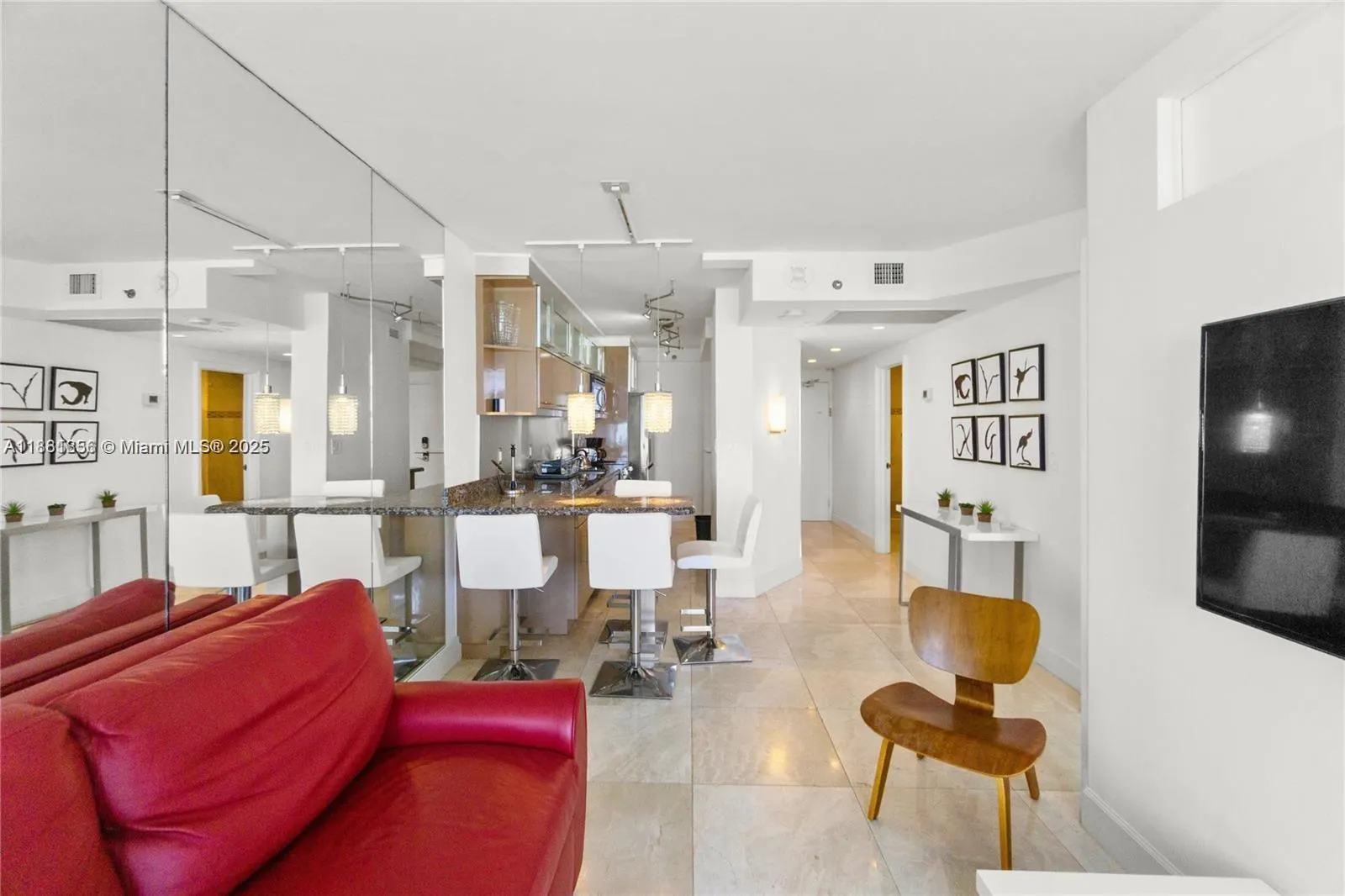 100 Lincoln Rd, #1046