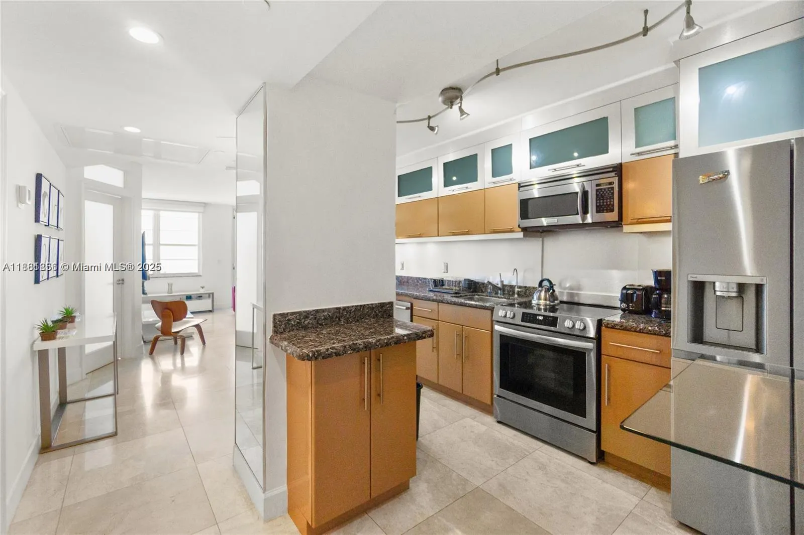 100 Lincoln Rd, #1046