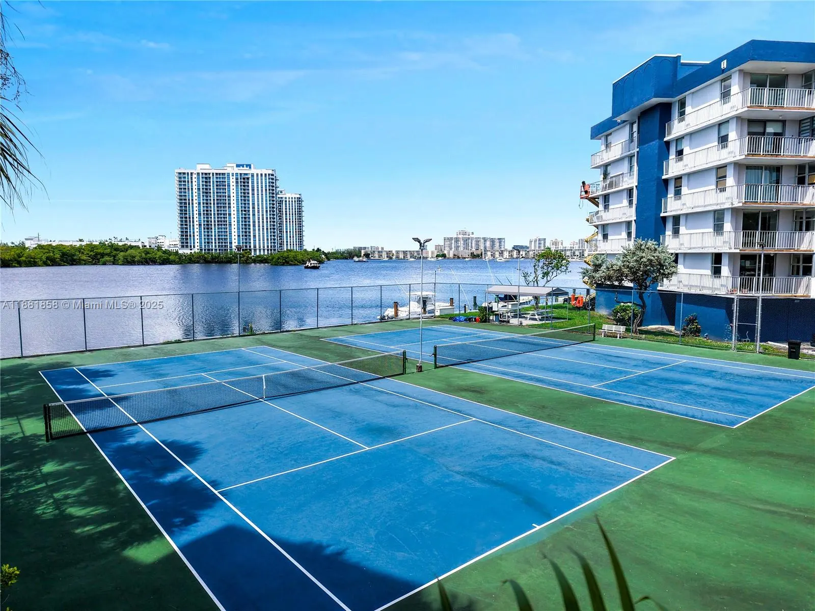 16558 NE 26th Ave, #2A