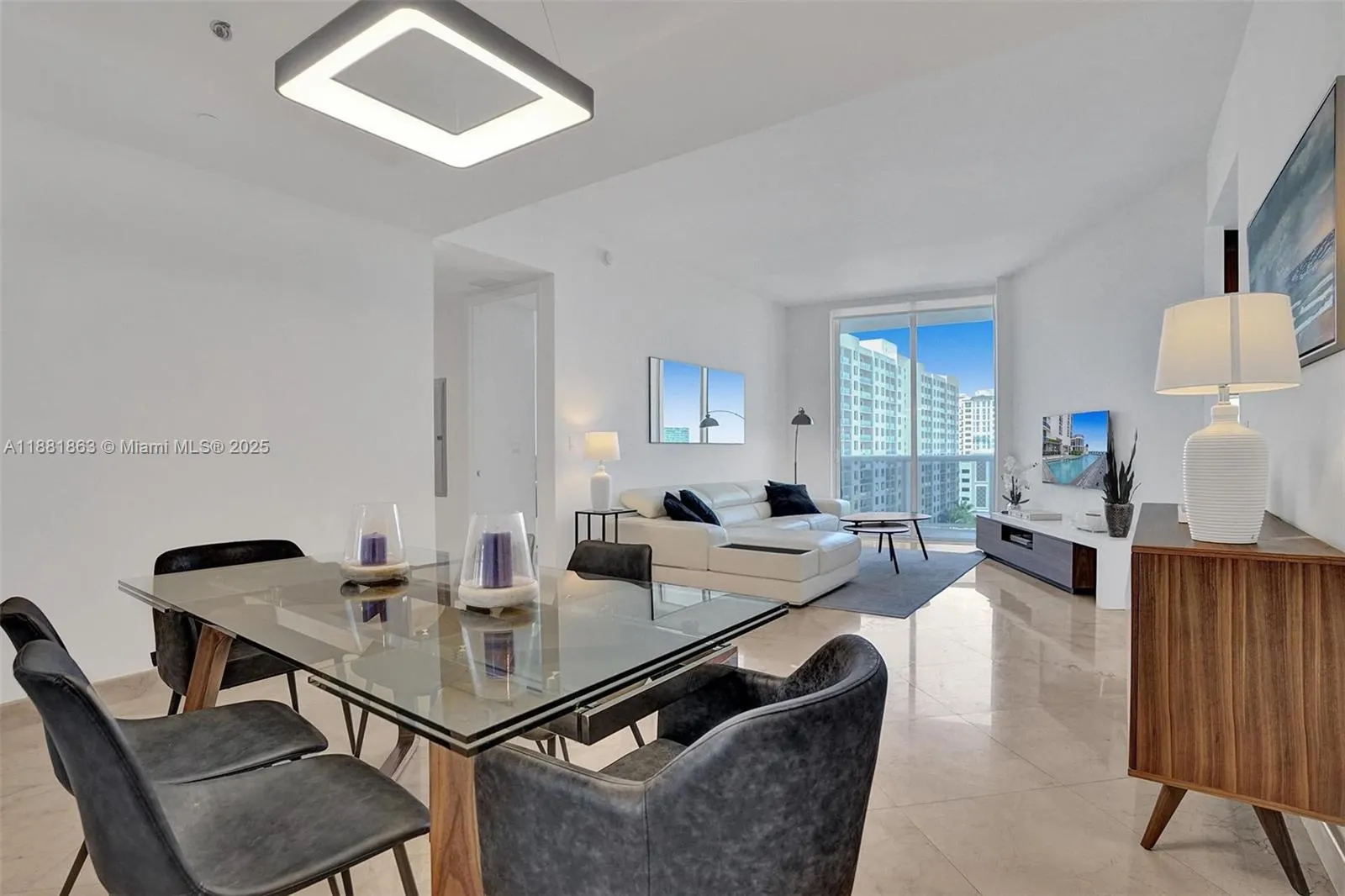 16001 Collins Ave, #805