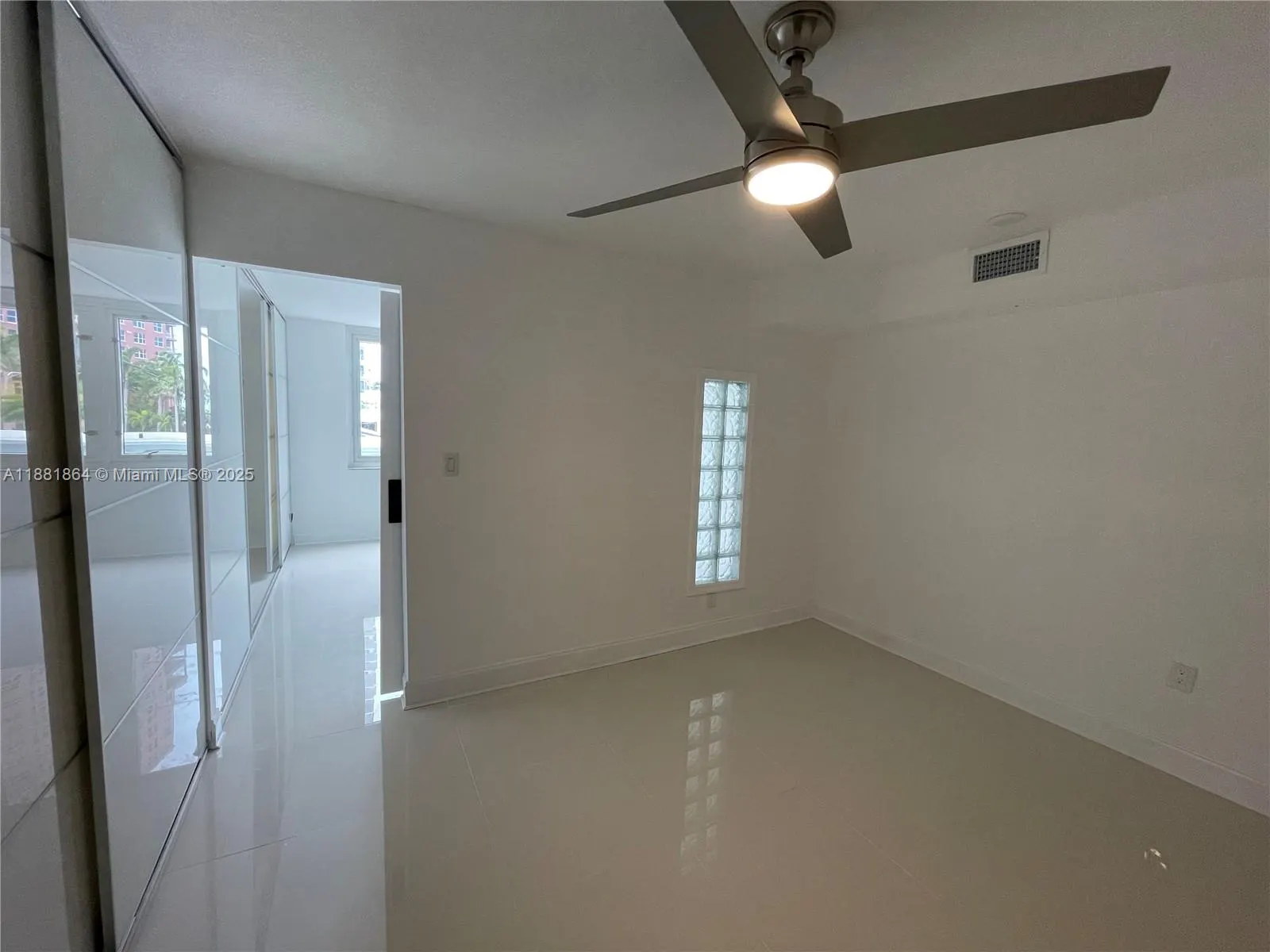 2200 NE 33rd Ave, #3G