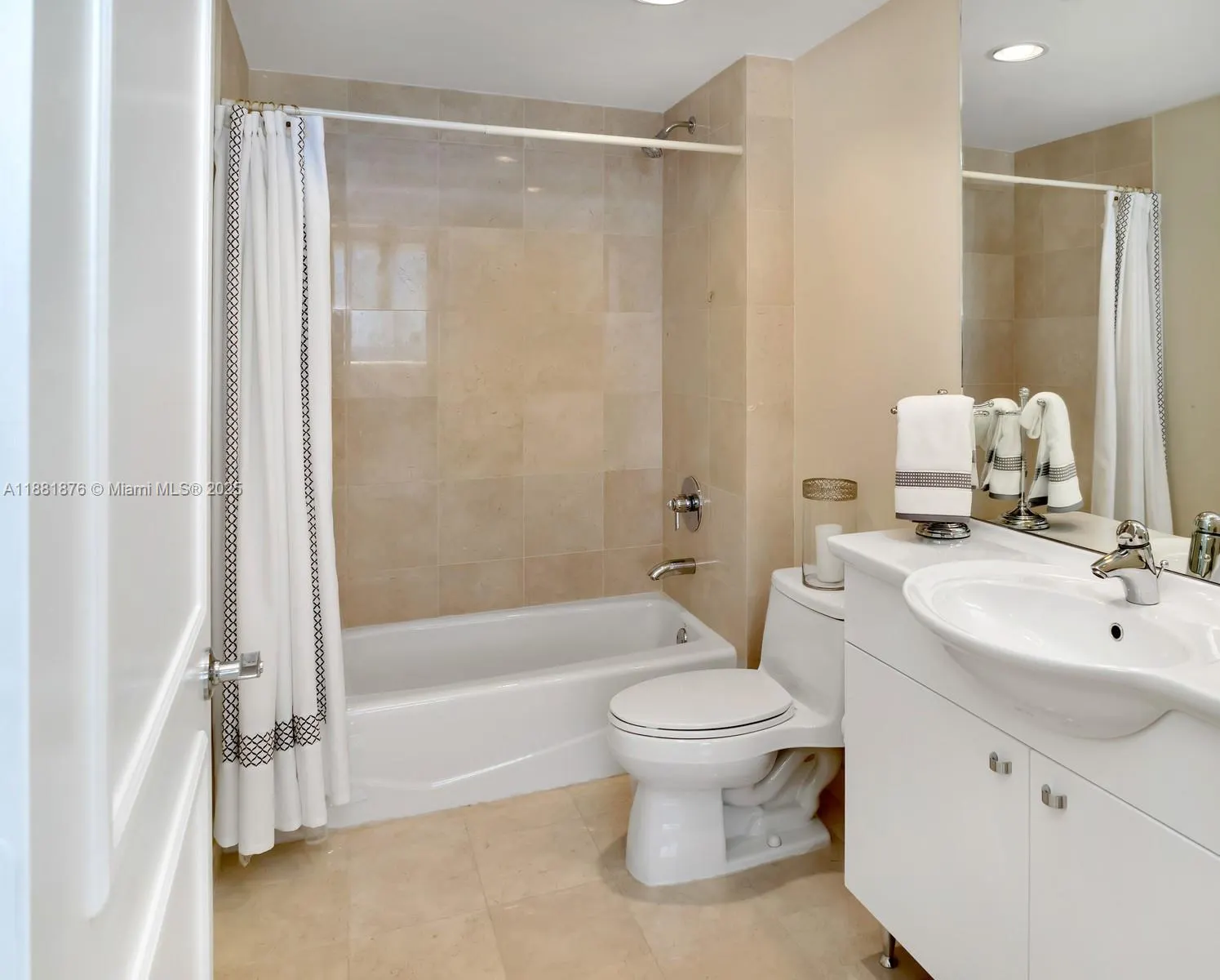 1850 S Ocean Dr, #2203