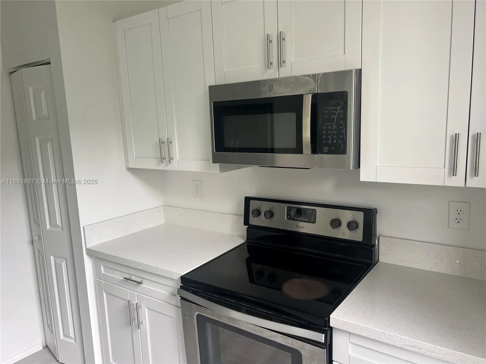 946 NE 42 Ter, #-