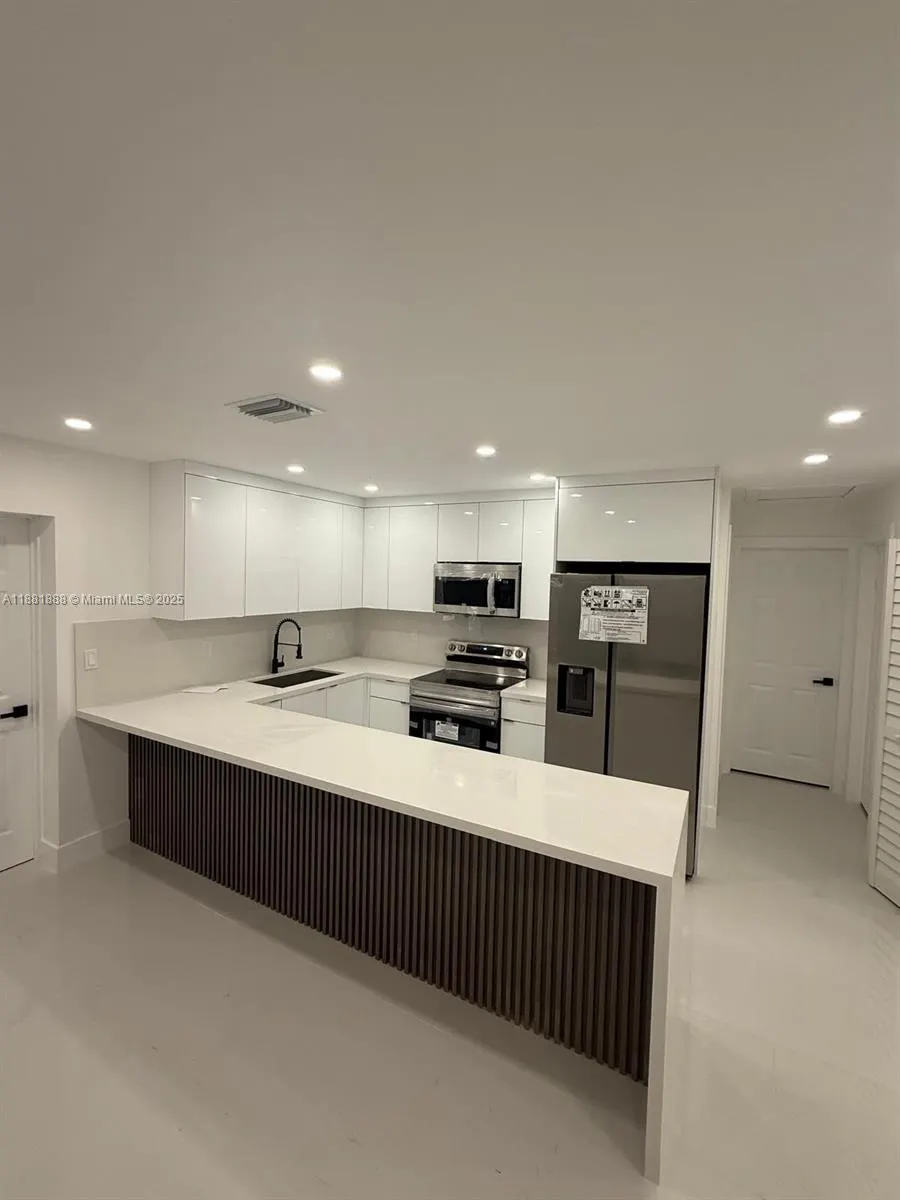 20181 NW 14th Pl