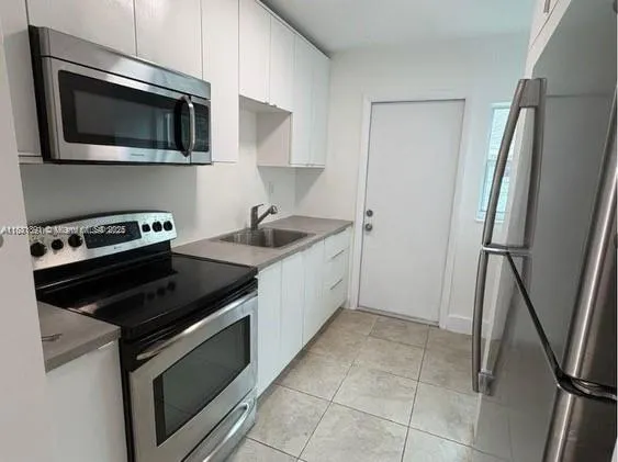 182 NW 51st St, #2