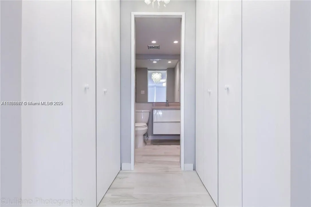 2451 Brickell Ave, #3E