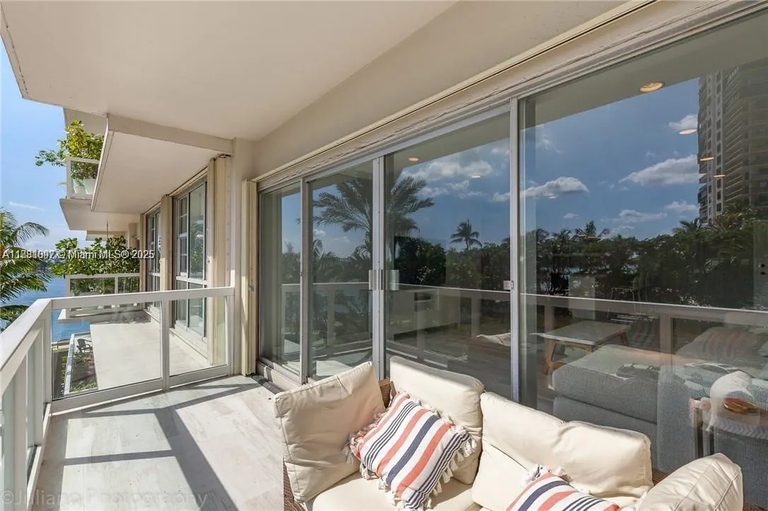 2451 Brickell Ave, #3E