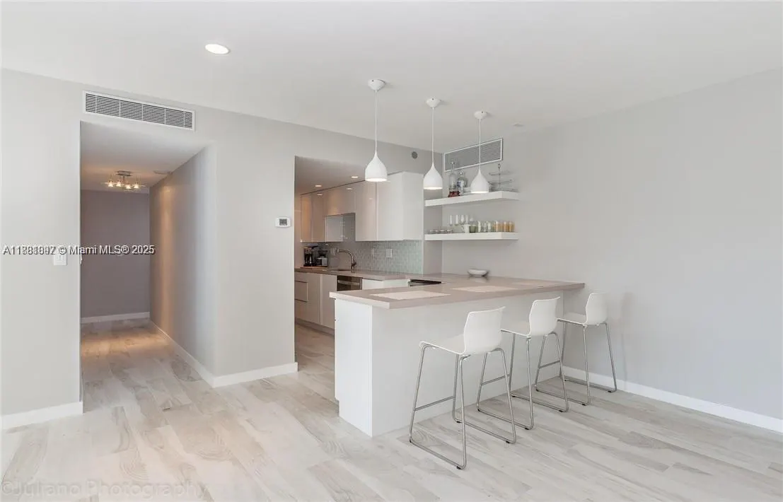 2451 Brickell Ave, #3E