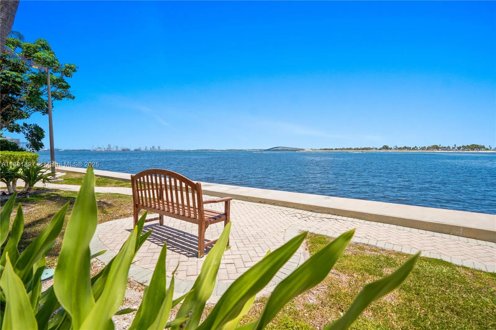 2451 Brickell Ave, #3E
