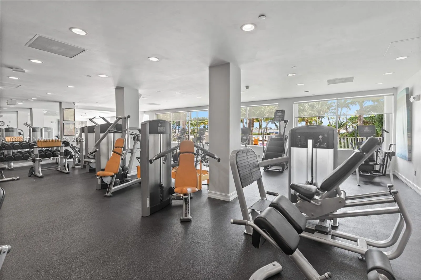 2451 Brickell Ave, #3E
