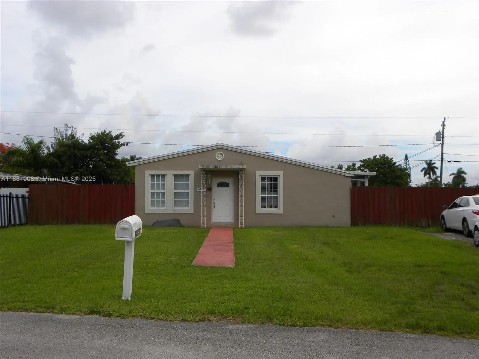 14776 Grant Ln, #-