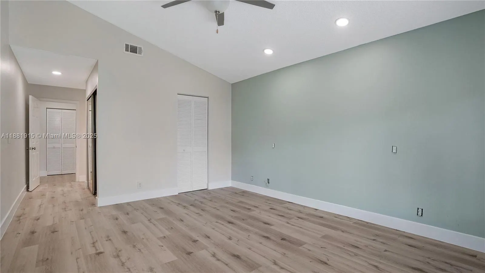 1051 NW 108th Ave