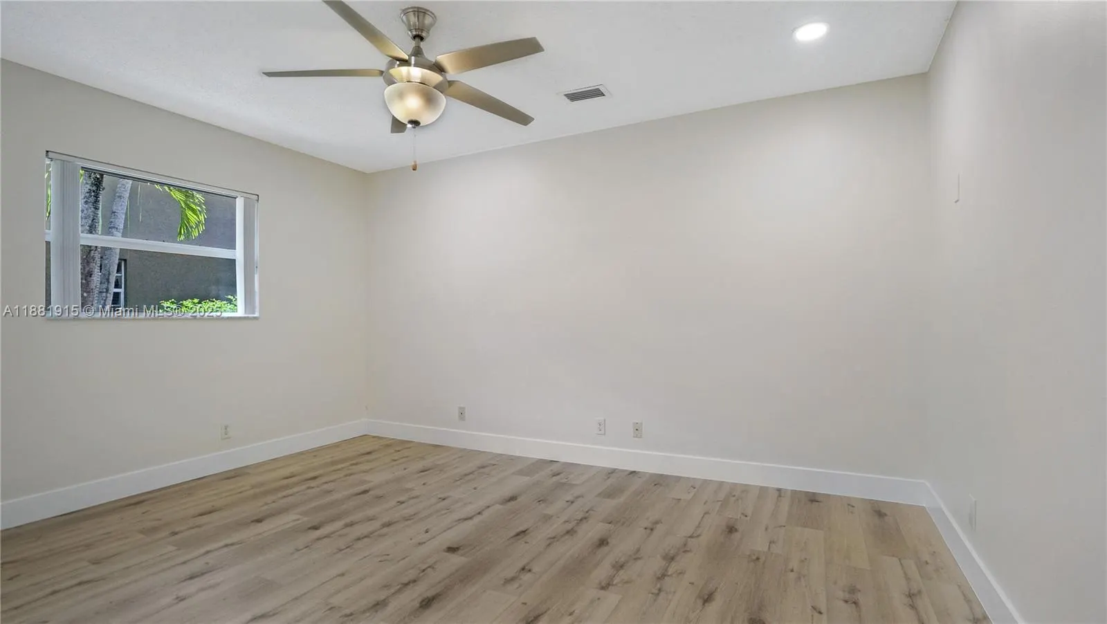 1051 NW 108th Ave