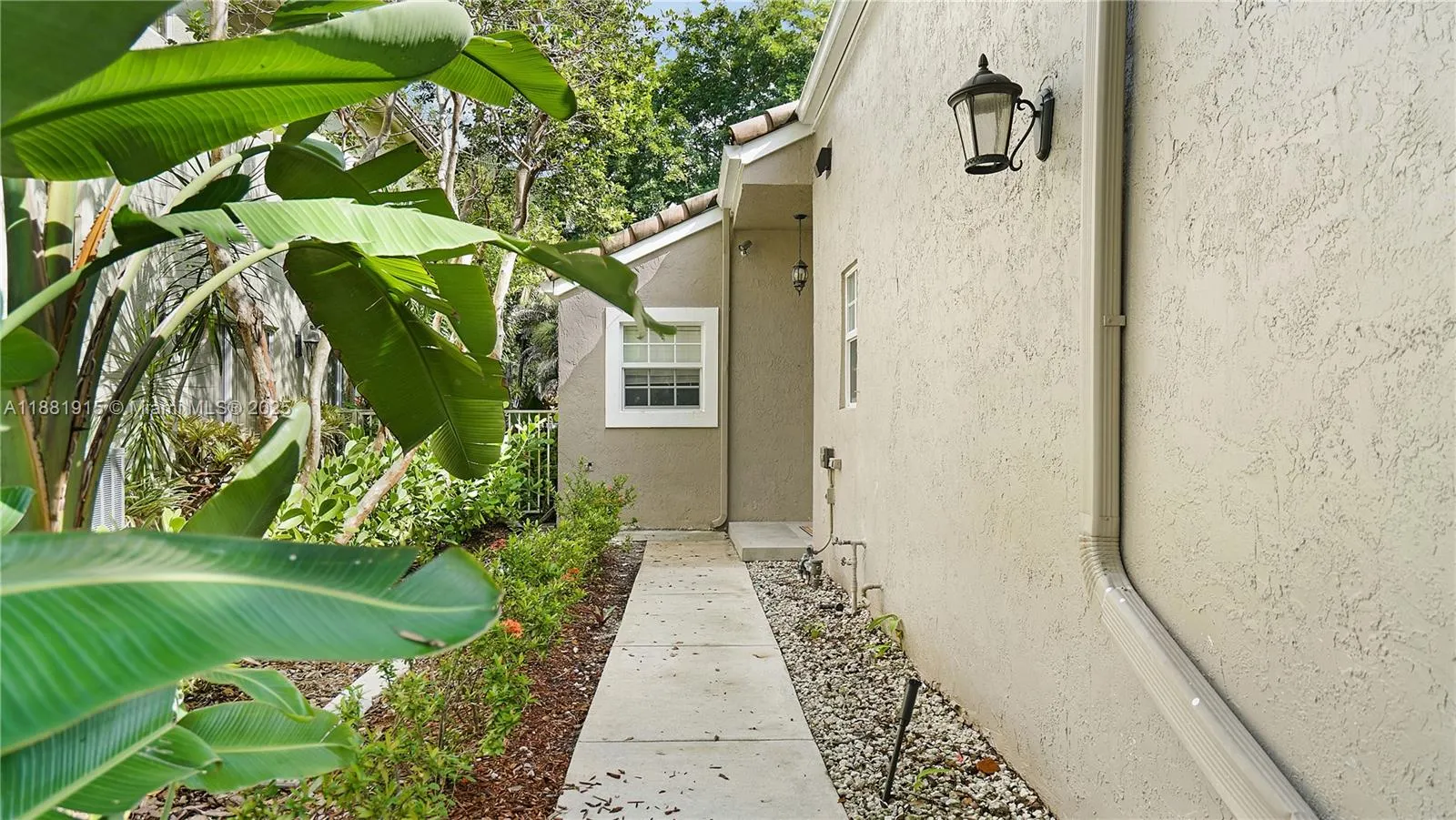 1051 NW 108th Ave