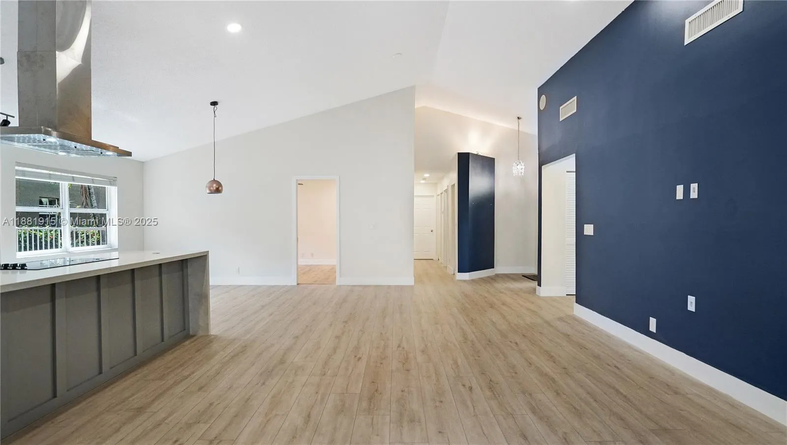 1051 NW 108th Ave