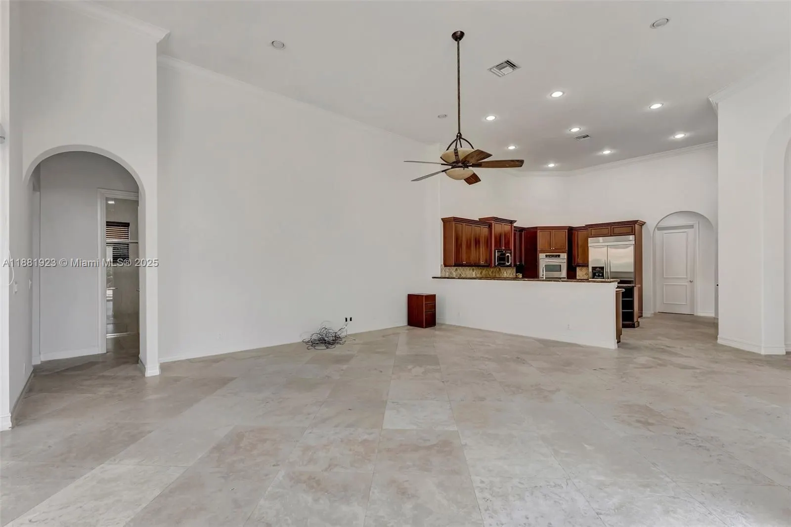 3203 W Stonebrook Cir