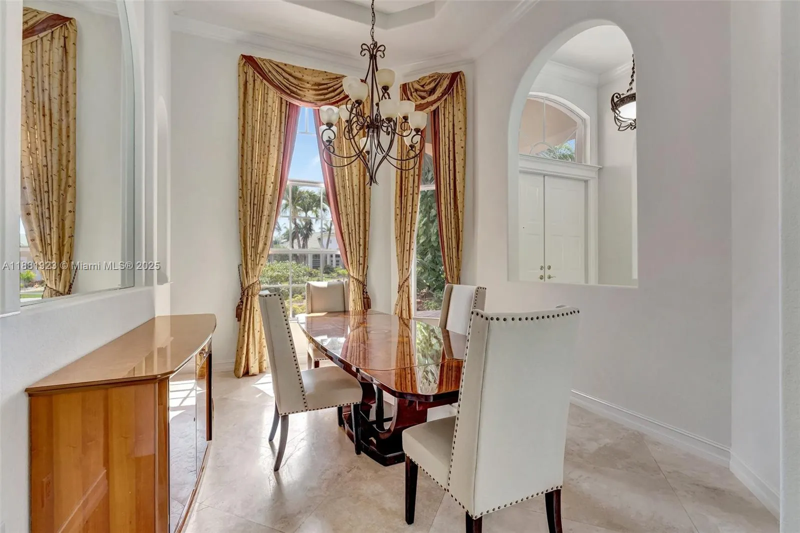 3203 W Stonebrook Cir