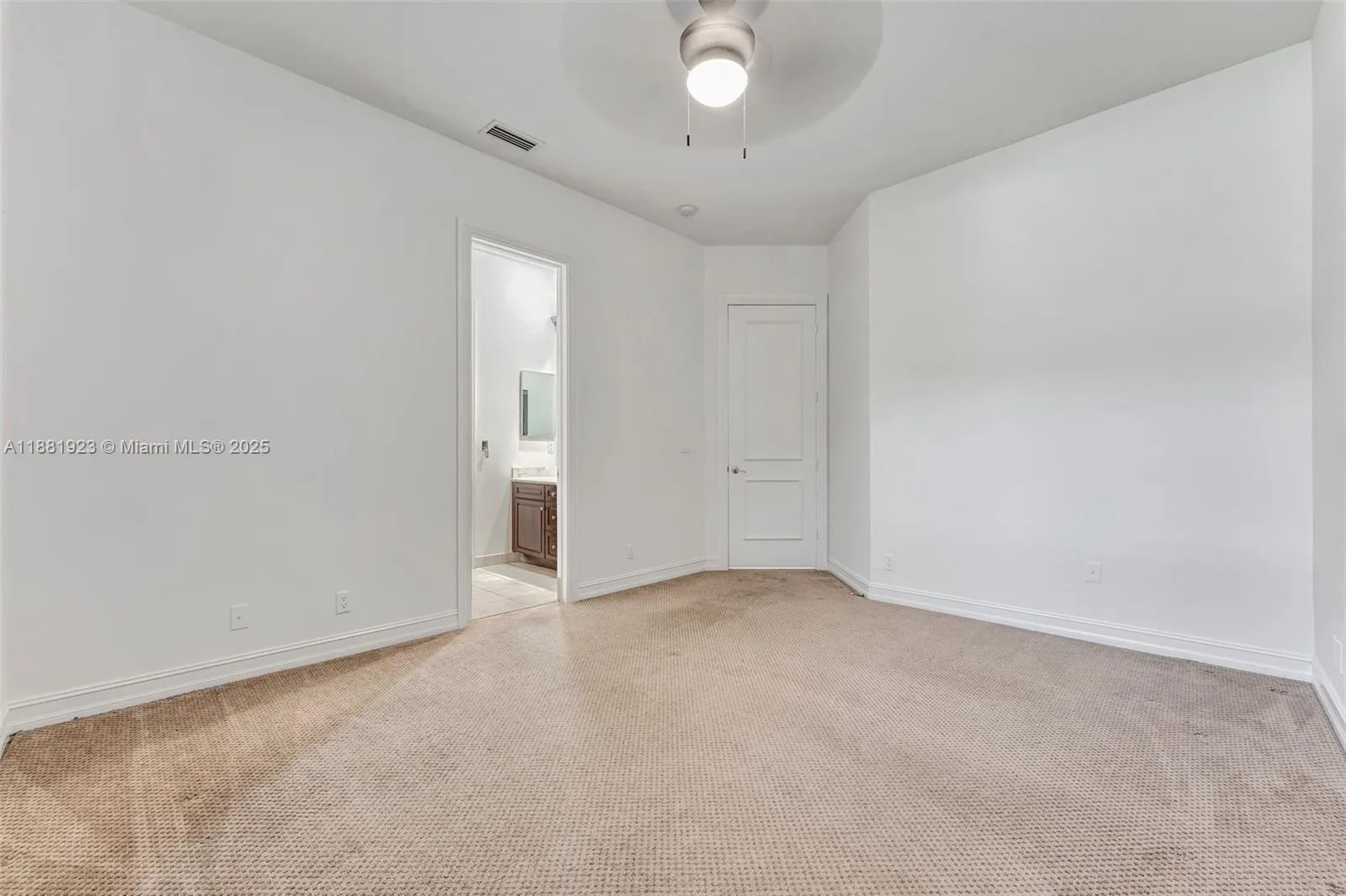 3203 W Stonebrook Cir