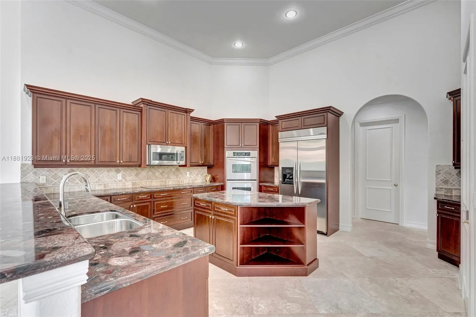 3203 W Stonebrook Cir