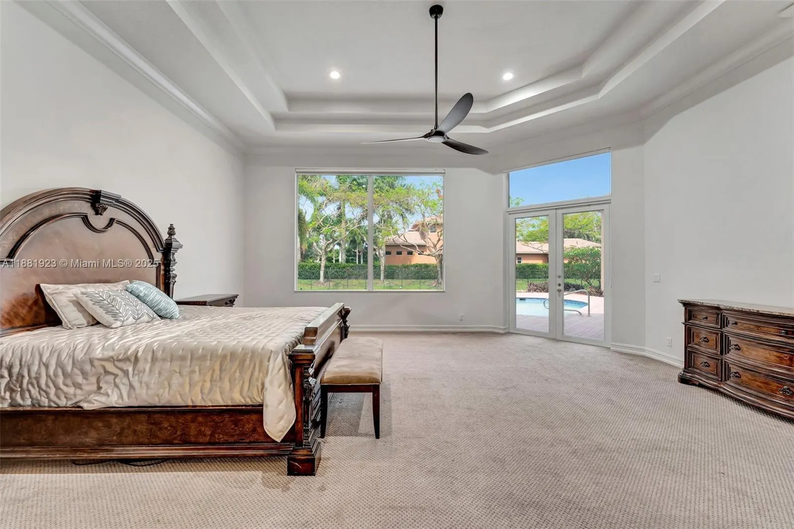 3203 W Stonebrook Cir