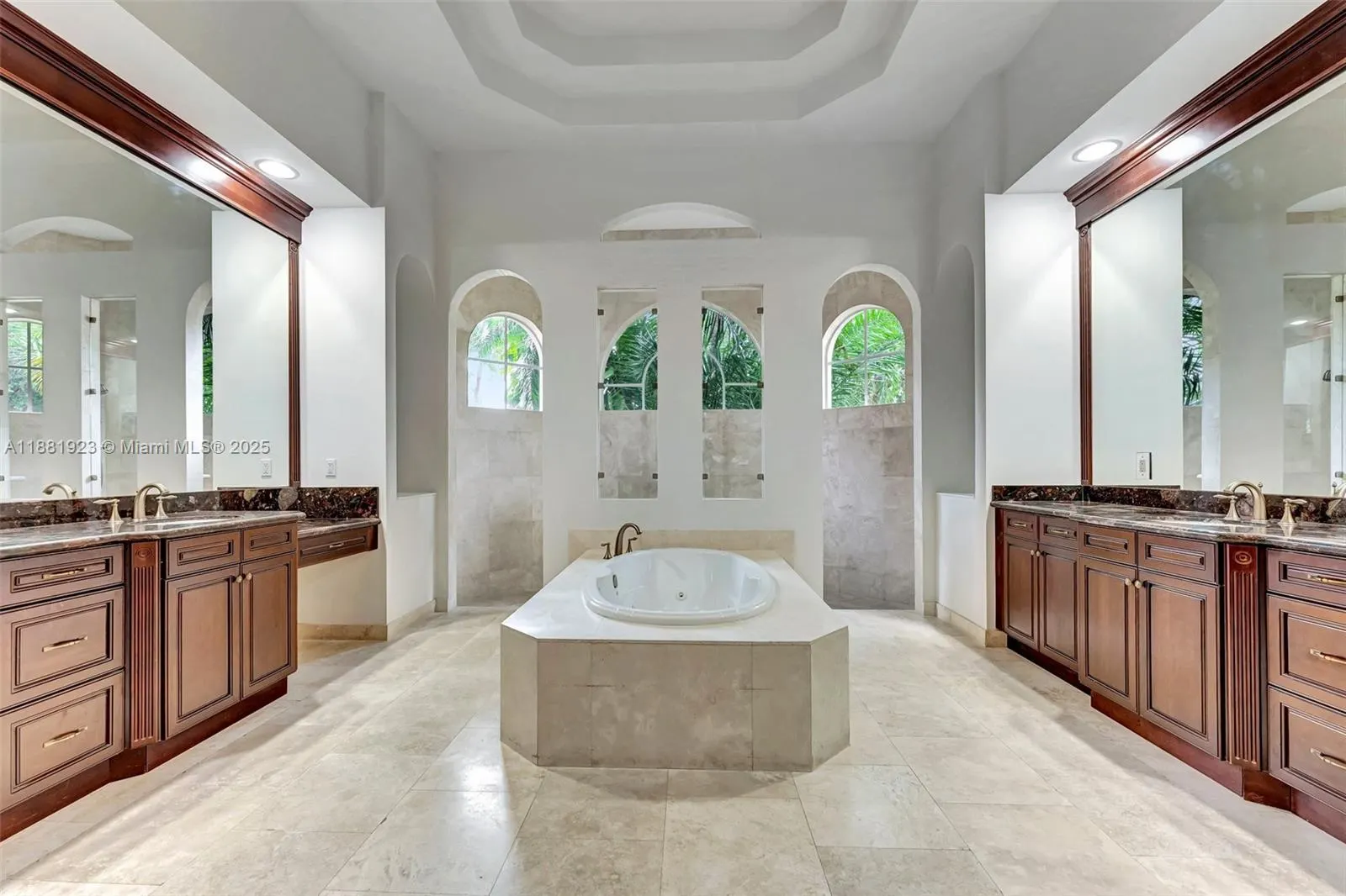 3203 W Stonebrook Cir