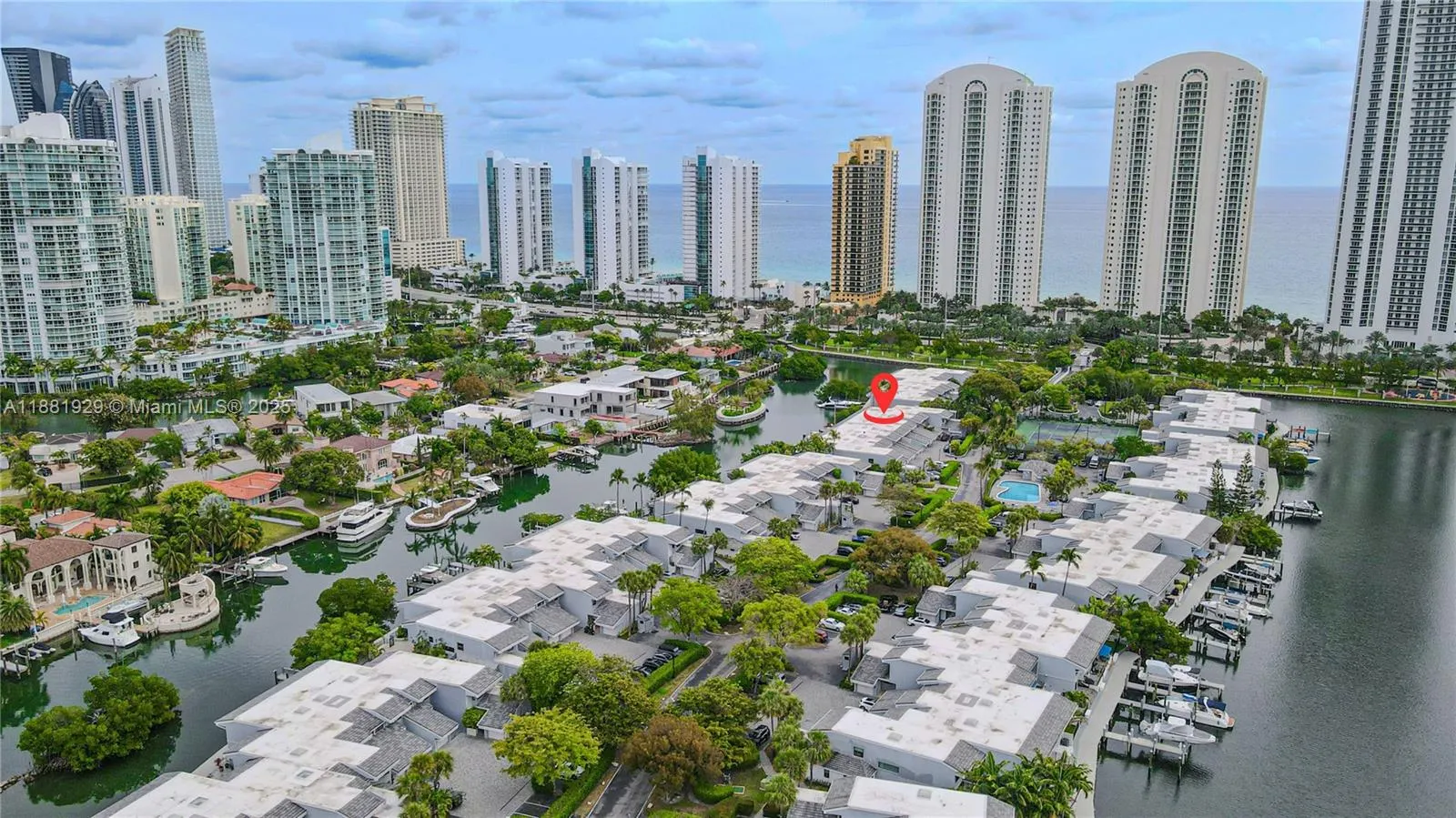 231 Poinciana Dr, #401