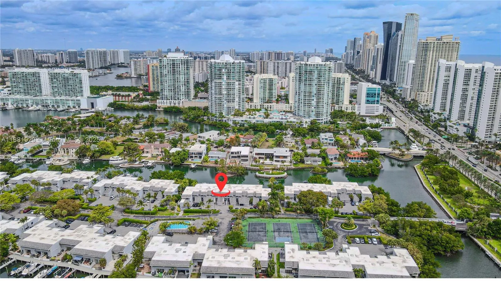231 Poinciana Dr, #401