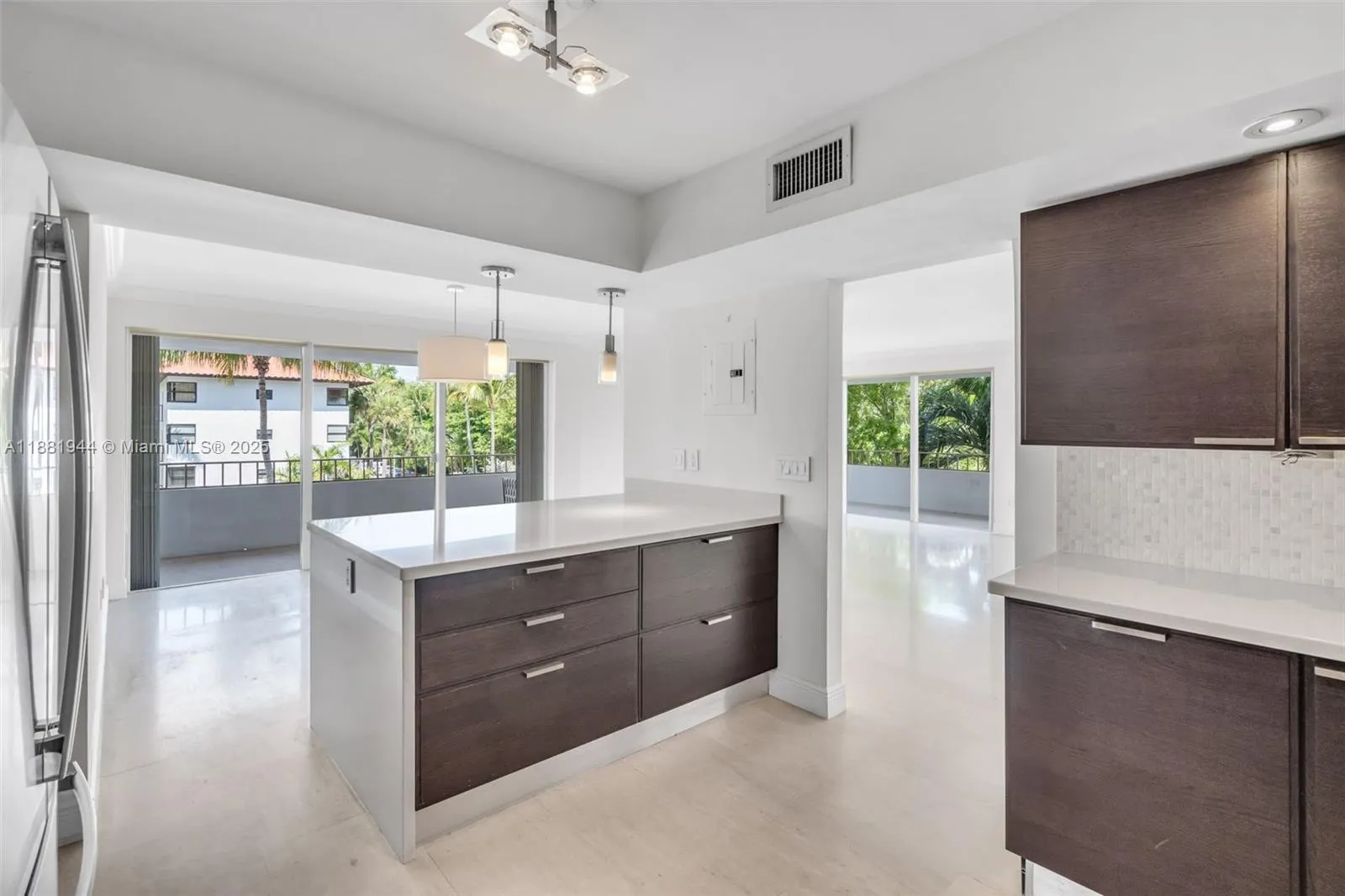 155 Ocean Lane Dr, #300