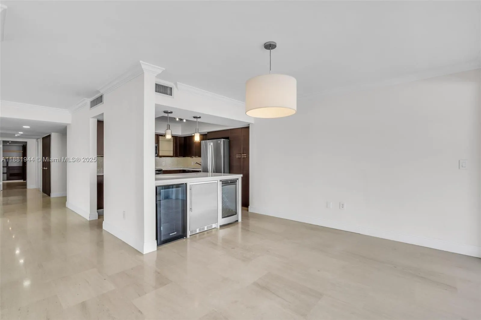155 Ocean Lane Dr, #300