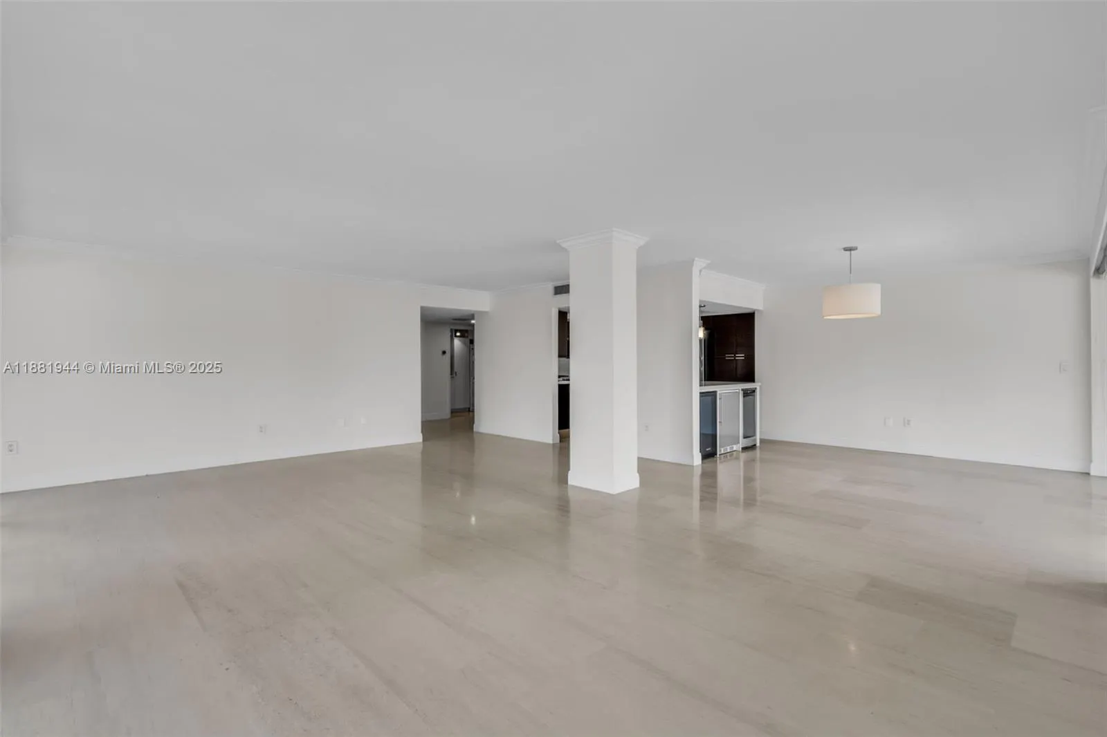 155 Ocean Lane Dr, #300