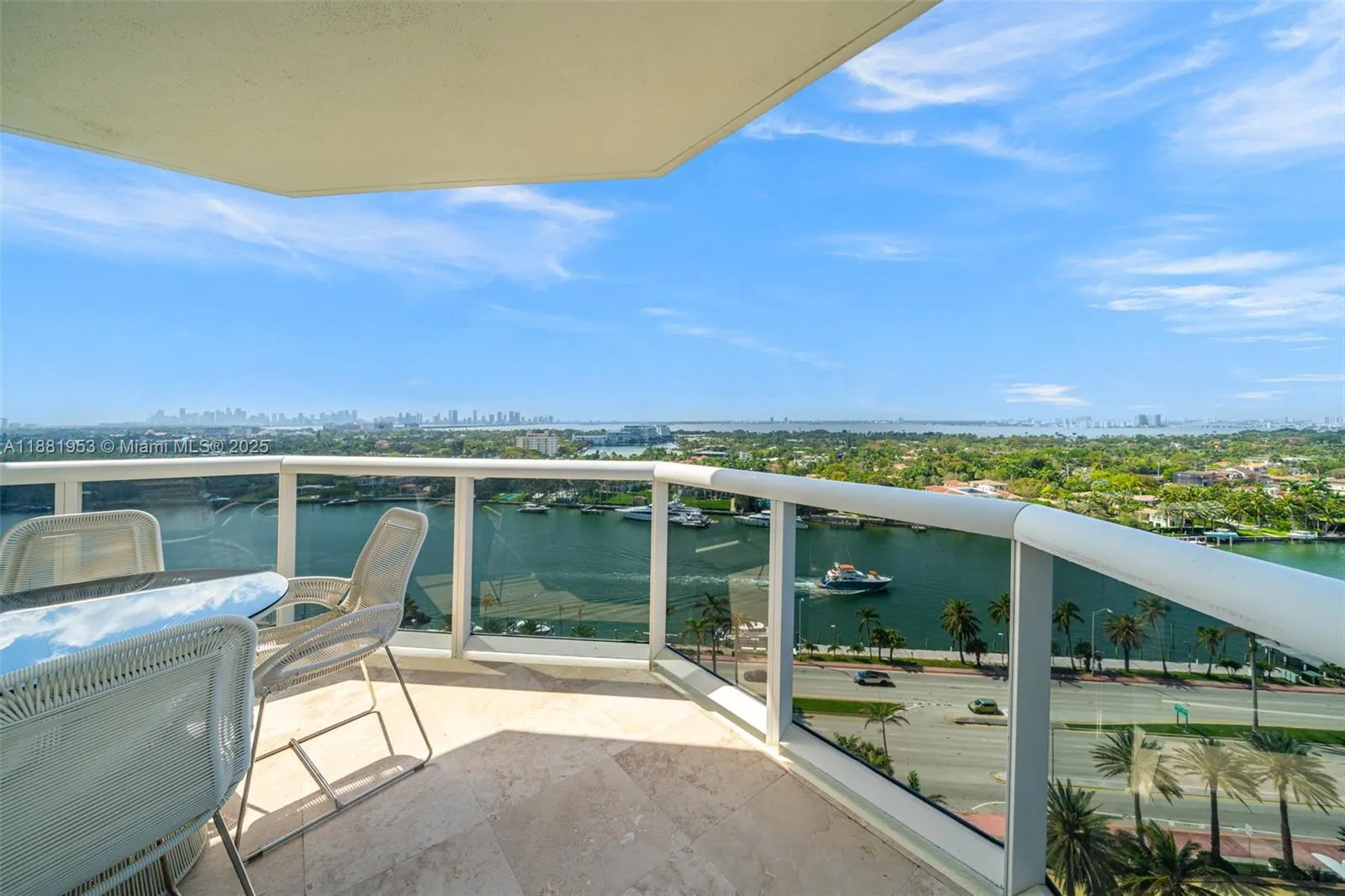 4779 Collins Ave, #1707