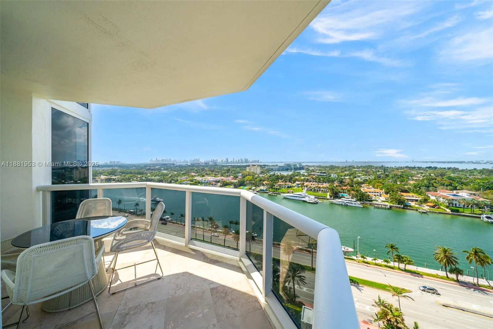 4779 Collins Ave, #1707